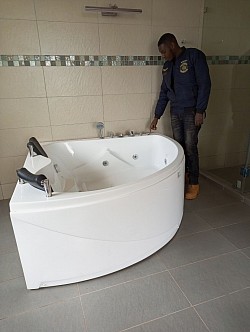 Jacuzzi installation